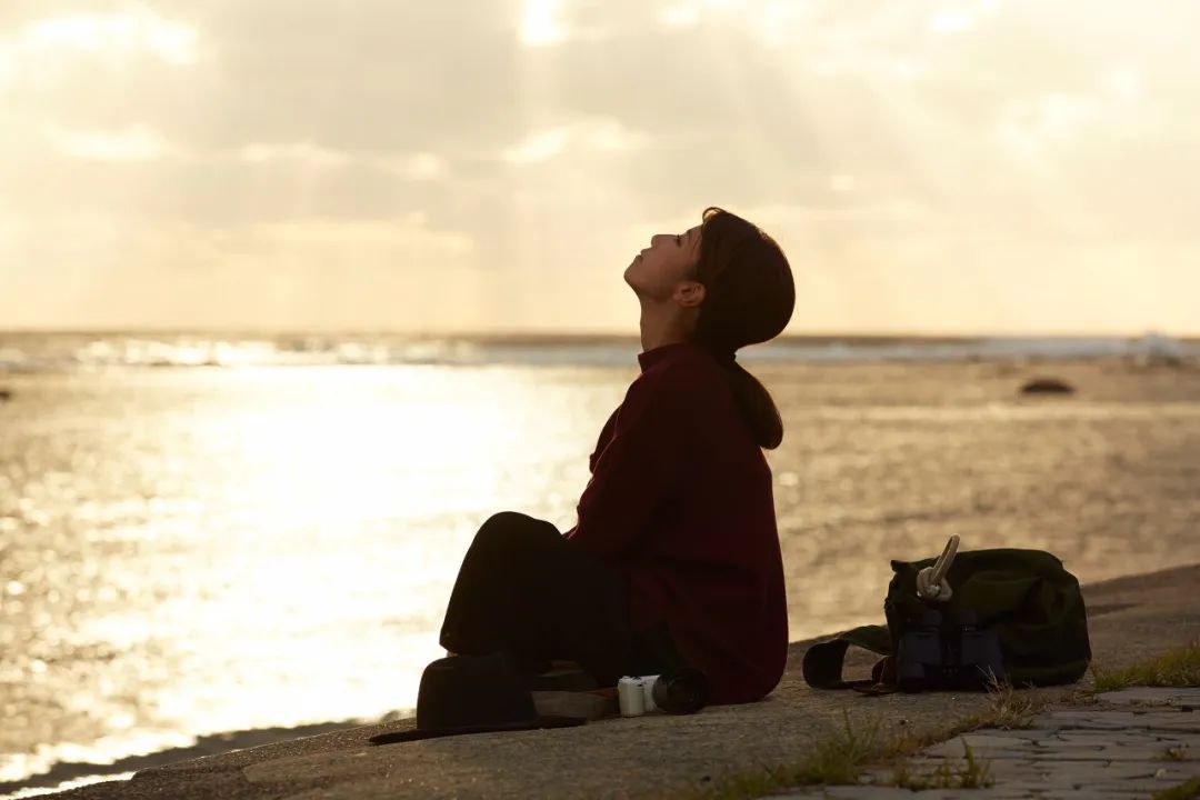 人到中年,最清醒的活法诺亚书房_每天一篇深度长文,帮你升级思维与认知!诺亚书房官网_每天一篇深度长文,帮你升级思维与认知!