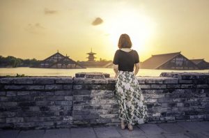 永远不要吸收“二手情绪”诺亚书房_每天一篇深度长文，帮你升级思维与认知！诺亚书房官网_每天一篇深度长文，帮你升级思维与认知！