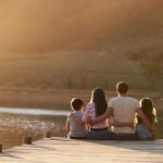 无论在哪上班，都不要把关系搞复杂诺亚书房_每天一篇深度长文，帮你升级思维与认知！诺亚书房官网_每天一篇深度长文，帮你升级思维与认知！