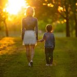 社会化不足其实是跟人打交道太少了诺亚书房_每天一篇深度长文，帮你升级思维与认知！诺亚书房官网_每天一篇深度长文，帮你升级思维与认知！